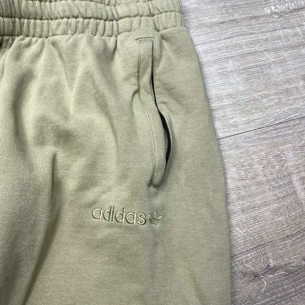 Adidas Sweatpants Mens L Olive Green Graphic Trefoil Joggers Casual Streetwear